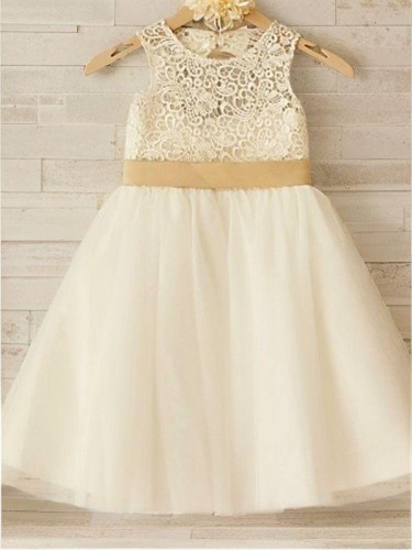 A-line Princess Scoop Sleeveless Knee-Length Charming Tulle Flower Girl Dress With Bowknot