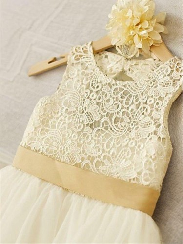 A-line Princess Scoop Sleeveless Knee-Length Charming Tulle Flower Girl Dress With Bowknot