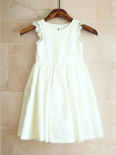 Dreamy A-line Scoop Sleeveless Tea-Length Chiffon Flower Girl Dress With Lace